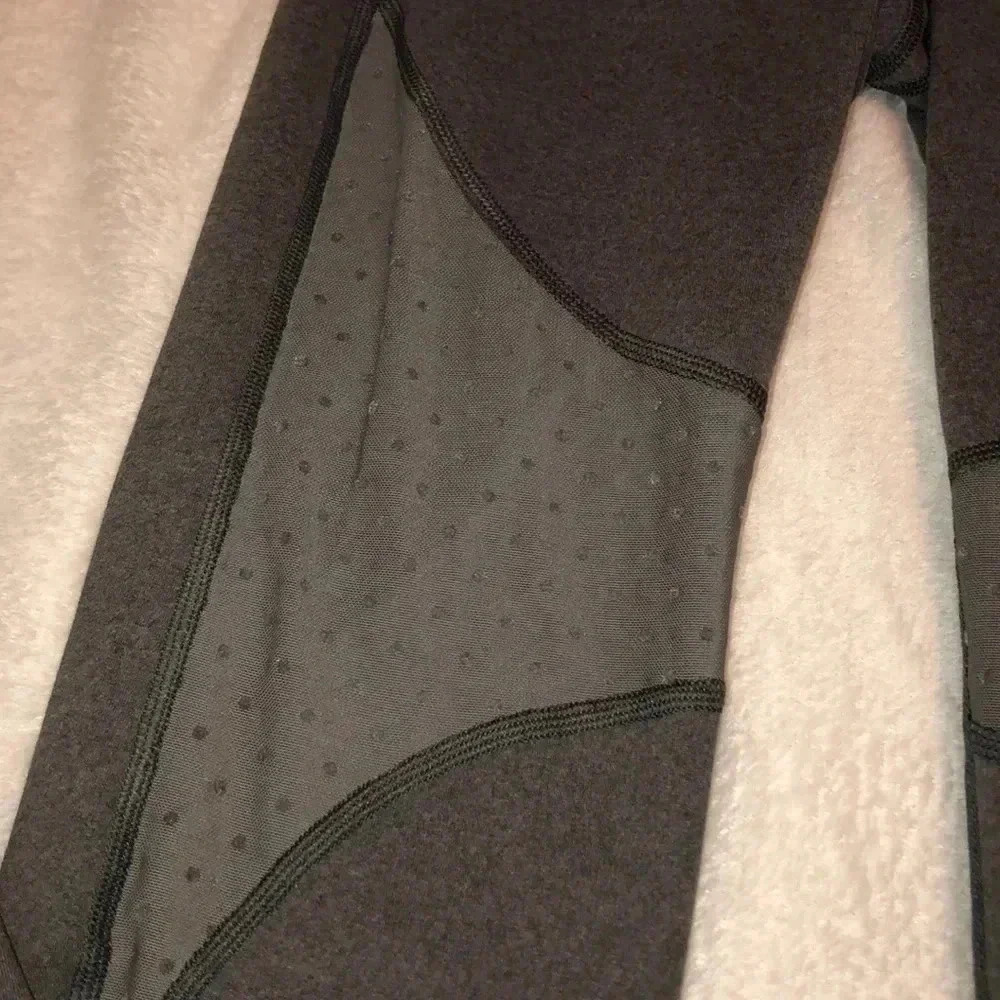 Aerie Athletic Leggings - Picture 2 of 6